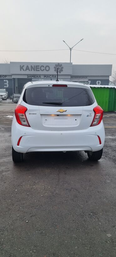 Chevrolet: Chevrolet Spark: 2016 г., 1 л, Автомат, Бензин, Хэтчбэк — 7