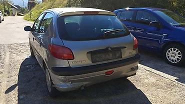 hobi auto: GEPEK VRATA ZA PEUGEOT 206 | Delovi Peugeot 206 i otkup vozila za — 3