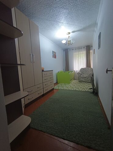 гостиница бишкек рядом: 3 комнаты, Собственник, Без подселения, С мебелью полностью