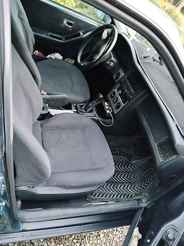 бак мега: Audi 80: 1992 г., 2 л, Механика, Газ, Хэтчбэк — 4