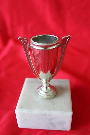 Značke, ordenje i medalje: STARI PEHAR SA MERMERNIM POSTOLJEM | Stari mali pehar sa mermernim — 2