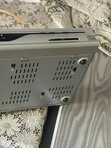 android box: Портативный DVD-плеер с ТВ‑тюнером (DVB) - Компактный корпус с — 1