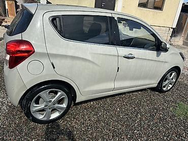 авто вит: Chevrolet Spark: 2018 г., 0.1 л, Автомат, Бензин, Хэтчбэк — 6