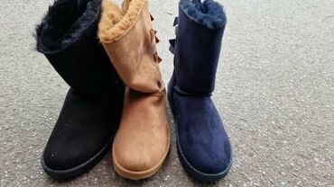 čizme na štiklu: Ugg čizme, bоја - Crna, 39