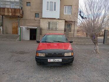 матиз сатылат: Volkswagen Passat: 1988 г., 1.8 л, Механика, Бензин, Седан