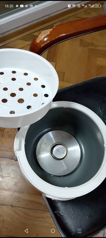 Ostali kuhinjski aparati: Ispravna dobra FRITEZA
Mirjevo — 5