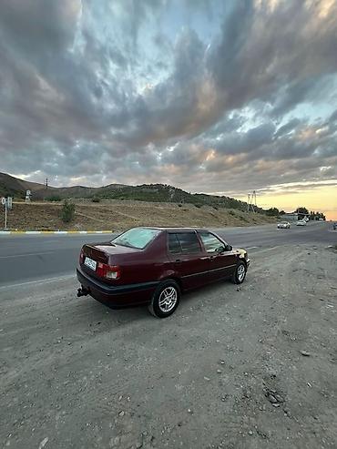 голф вента: Volkswagen Vento: 1993 г., 1.8 л, Механика, Бензин, Седан — 3