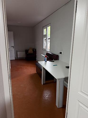 Долгосрочная аренда комнат: 55 м² — 5