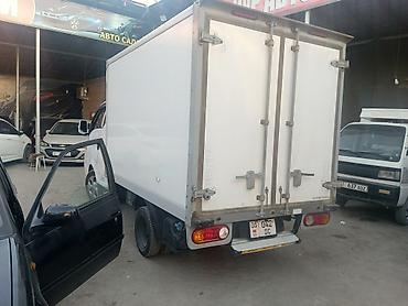 Hyundai Porter: 2020 г., 2.5 л, Кол менен иштөөчү, Дизель, Van — 4