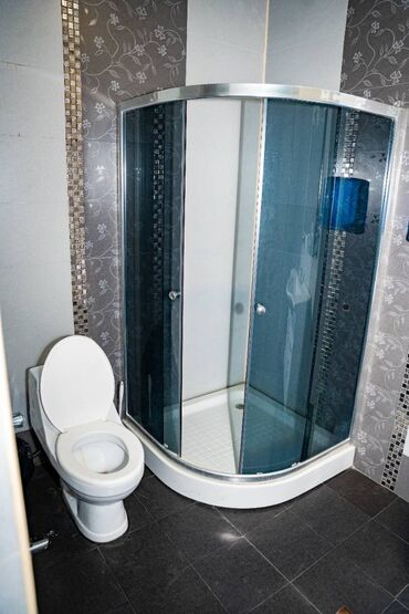 Binalar: 🔥🔥İŞ ADAMLARI ÜÇÜN ƏLA FÜRSƏT!!!Obyekt Icarəyə verilir🔥🔥 📍 Gənclik — 18