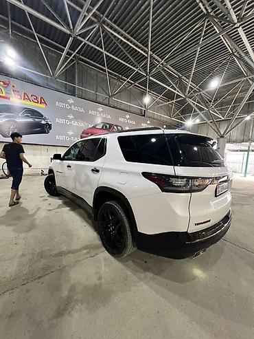 lada 9: Chevrolet Traverse: 2020 г., 3.6 л, Автомат, Бензин, Внедорожник — 4