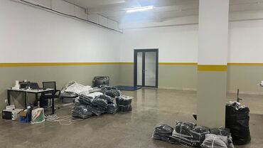производство пакетов: Складское/производственное помещение - Просторный открытый зал с