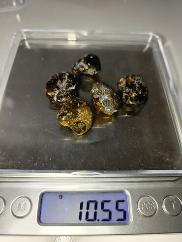 Muncuqlar: Təbii,müalicəvi bütöv daş kəhrəba.1 qramı 4 azn.Qarantiya və — 6