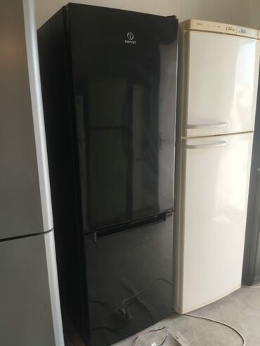 Soyuducular: İşlənmiş 2 qapılı Indesit Soyuducu Satılır