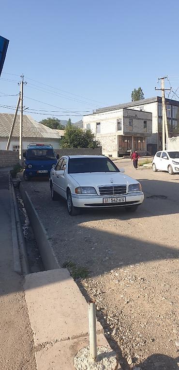 кочкор авто: Mercedes-Benz C-Class: 1994 г., 2.2 л, Кол менен иштөөчү, Бензин, Седан — 2