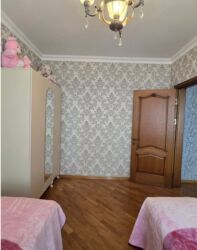 Uzunmüddətli kirayə mənzillər: Menzil 28 May metrosunun yaxinliginda yerlewir 3 Otaq Su isiq qaz — 5