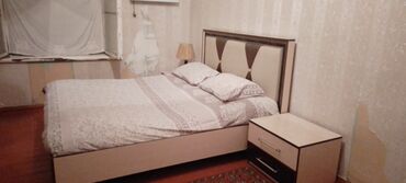 divar rəf: İkinəfərlik çarpayı, Dolab