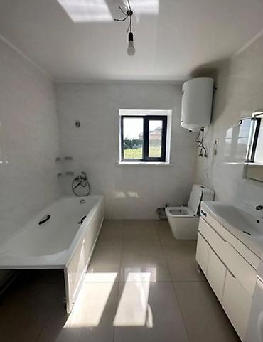 Долгосрочная аренда домов: 200 м², 5 комнат — 5