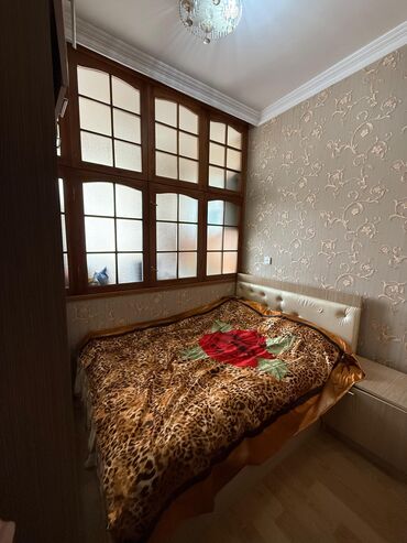 Uzunmüddətli kirayə mənzillər: Bu ev təcili dəyərindən aşağı satılır 1 yatağ otağı zal normal — 4