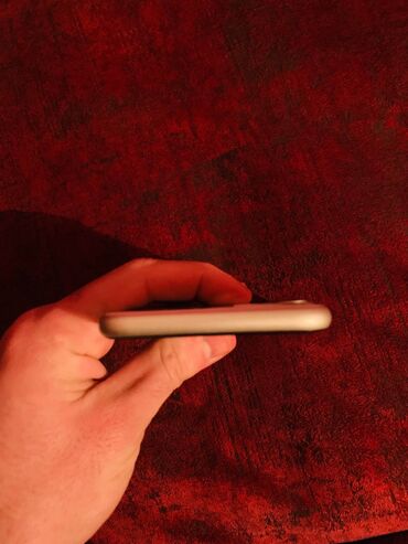 Apple iPhone: IPhone 11, Б/у, 64 ГБ, Белый, 75 % — 6