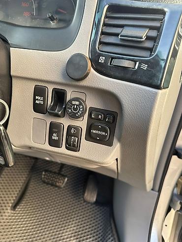 Toyota: Toyota Ipsum: 2003 г., 2.4 л, Автомат, Газ, Минивэн — 8