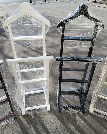 dəm qaşığı: Taxta geyim dayağı (valet stand) - Material: təbii ağac, hamar — 3
