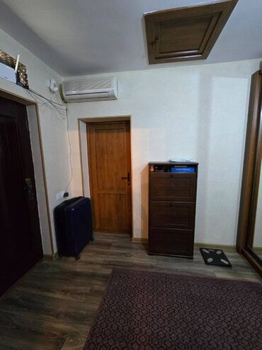 Kirayə evlər: Kürdəxanı qəs. 2 otaqlı, 60 kv. m, Yeni təmirli