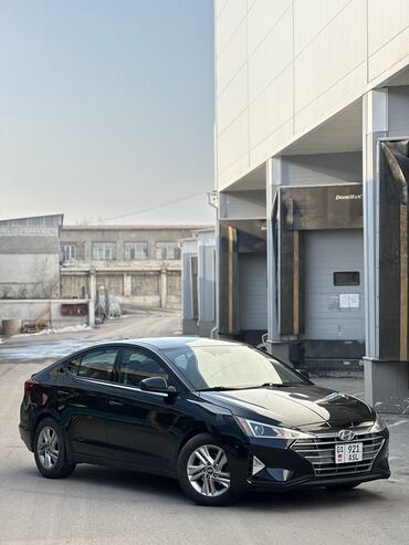 Hyundai: Hyundai Elantra: 2018 г., 2 л, Автомат, Бензин, Седан