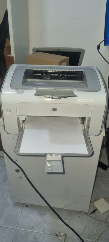 x printer: Hp laserjet p1102
say var,zəmanət verilir