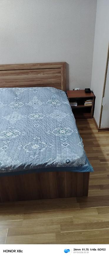 yorga: İki nəfərlik taxta çarpayı dəsti.yaninda tumba - Ölçü: təxmini — 3
