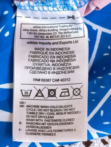 Bermude i šorcevi: Retko Adidas orig šorts/bermude Streetstyle kao nov Retko dostupan — 9