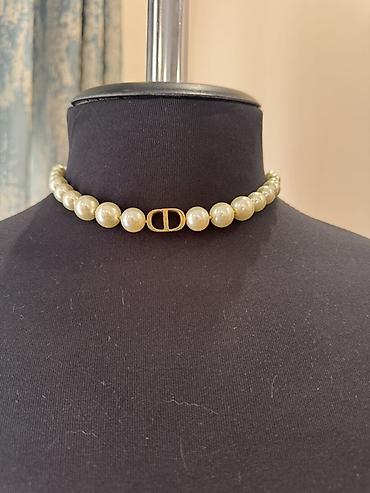 Жемчужный чокер с золотистыми деталями Christian Dior (кольцо