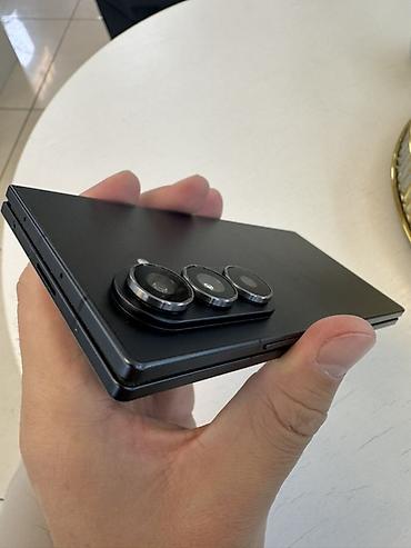 Уюлдук телефондор жана аксессуарлар: Samsung Galaxy Z Fold 7, Колдонулган, 256 ГБ, түсү - Кара, 2 SIM, eSIM — 5