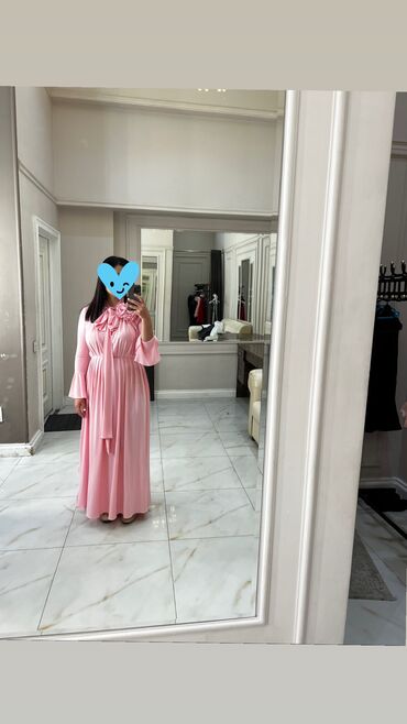розовое красивое платье: Вечернее платье, Коктейльное, Длинная модель, С рукавами, M (EU 38)