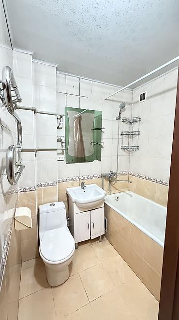 ещу квартира: 3 комнаты, 58 м², 104 серия, 4 этаж, Старый ремонт — 5