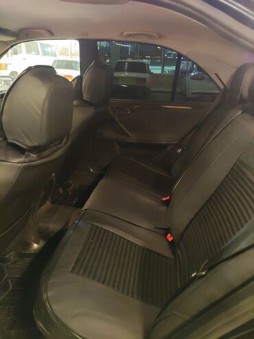 Mercedes-Benz: Mercedes-Benz E 200: 2 l | 2000 il Sedan — 10