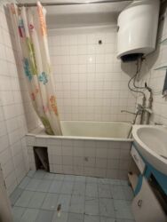 Продажа квартир: 4 комнаты, 80 м², 105 серия, 2 этаж, Старый ремонт at lalafo.kg — 5 Продажа квартир: 4 комнаты, 80 м², 105 серия, 2 этаж, Старый ремонт — 5