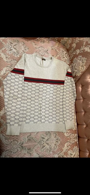 Sviterlər: Razmer M-L. Sviterler e’la veziyyetde,L razmer.materiallar chox — 6