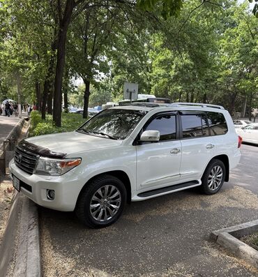 runx alex: Toyota Land Cruiser: 2014 г., 4.6 л, Автомат, Газ, Жол тандабас