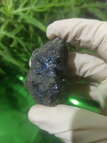 Qiymətli daşlar: 💎 Təbii Magnetite-Bornite Daşı😍 Qiymətlə bağlı maraqlananlar zəhmət — 2