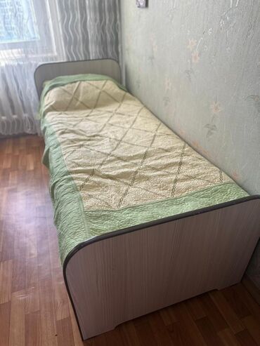 купить кровать с матрасом полуторка: Односпальная кровать, Б/у, С матрасом, ЛДСП, длина - 180 см