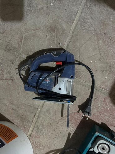 taxta patalok: Elektrik alətləri dəsti - Şaquli elektrik lobzik: şəbəkəyə qoşulan