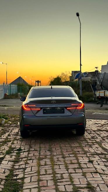 is 200 lexus: Toyota Camry: 2026 г., 2.5 л, Автомат, Гибрид, Седан — 3