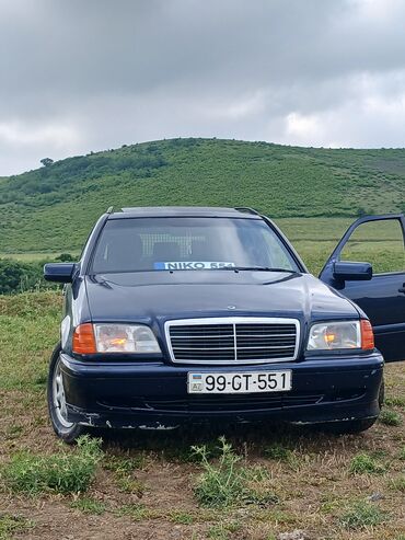vito mercedes: Mercedes-Benz C 230: 2.2 l | 1998 il Universal