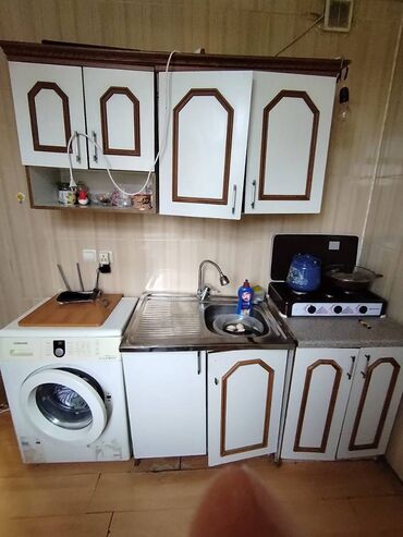 Uzunmüddətli kirayə mənzillər: 20 yanvar metrosuna 5 dəq məsafədə, 5 mərtəbənin,5-ci mərtəbəsində,2 — 7