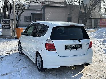 Honda: Honda Fit: 2002 г., Бензин, Хэтчбэк — 4