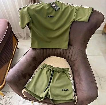 romboidi: GUESS i nike ženski komplet – majica kratkih rukava + šorts Turska — 4