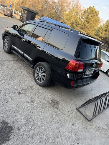 Toyota: Toyota Land Cruiser: 2012 г., 4.6 л, Типтроник, Бензин, Внедорожник — 3