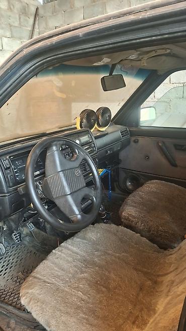 Продажа авто: Volkswagen Jetta: 1991 г., Седан — 6