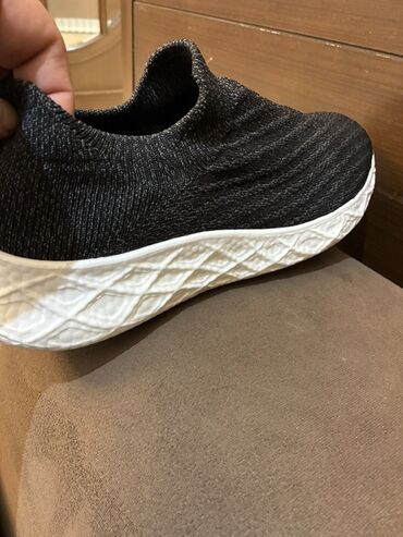qarin piylerini eritmek üçün idman: Slip-on idman ayaqqabısı - Rəng: tünd boz/qarışıq melanj üst, ağ